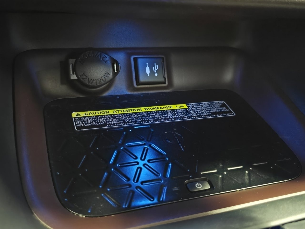 Certified 2019 Toyota RAV4 Limited w/ Advanced Technology Package image 10