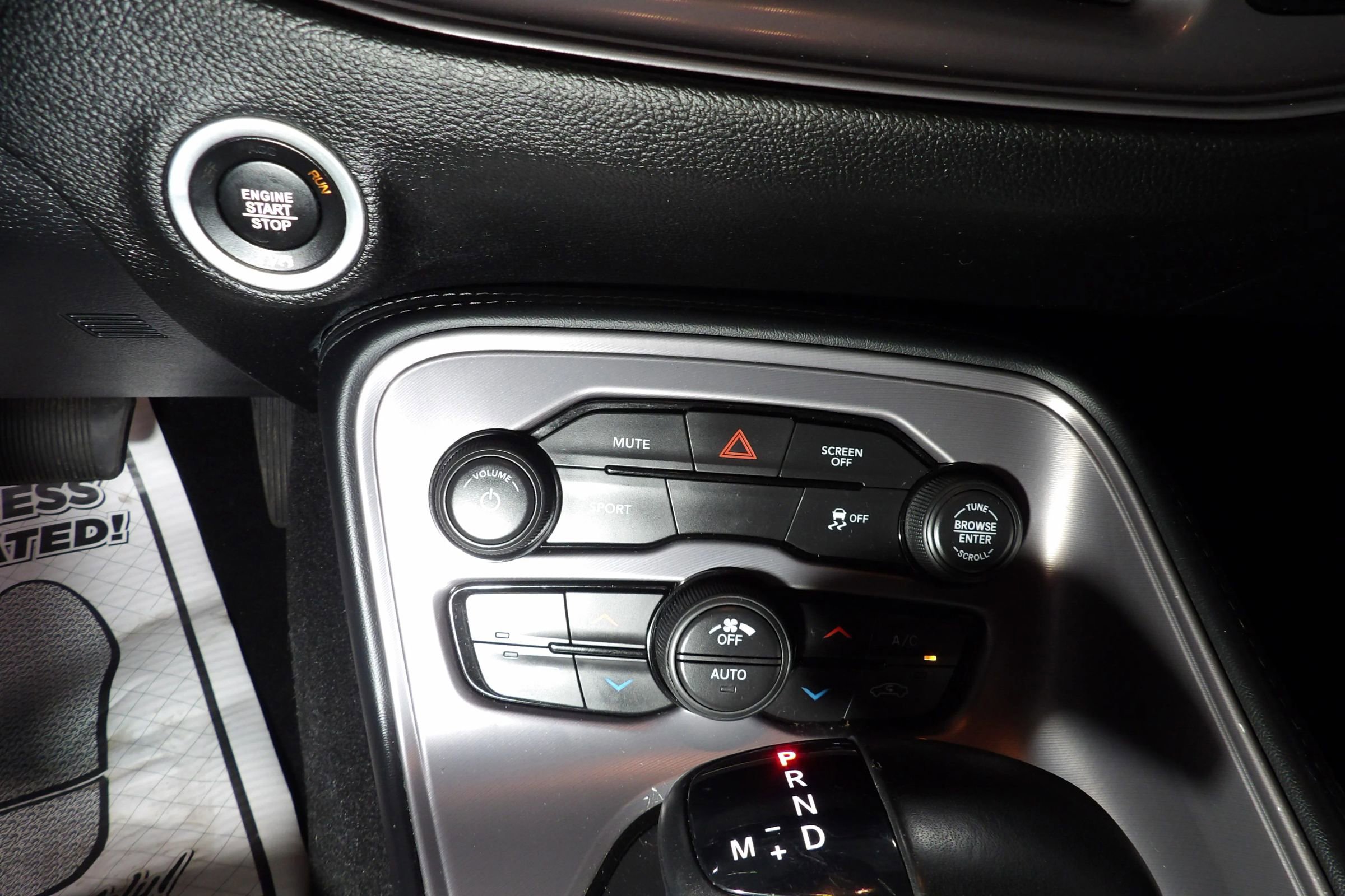 Used 2023 Dodge Challenger SXT image 15