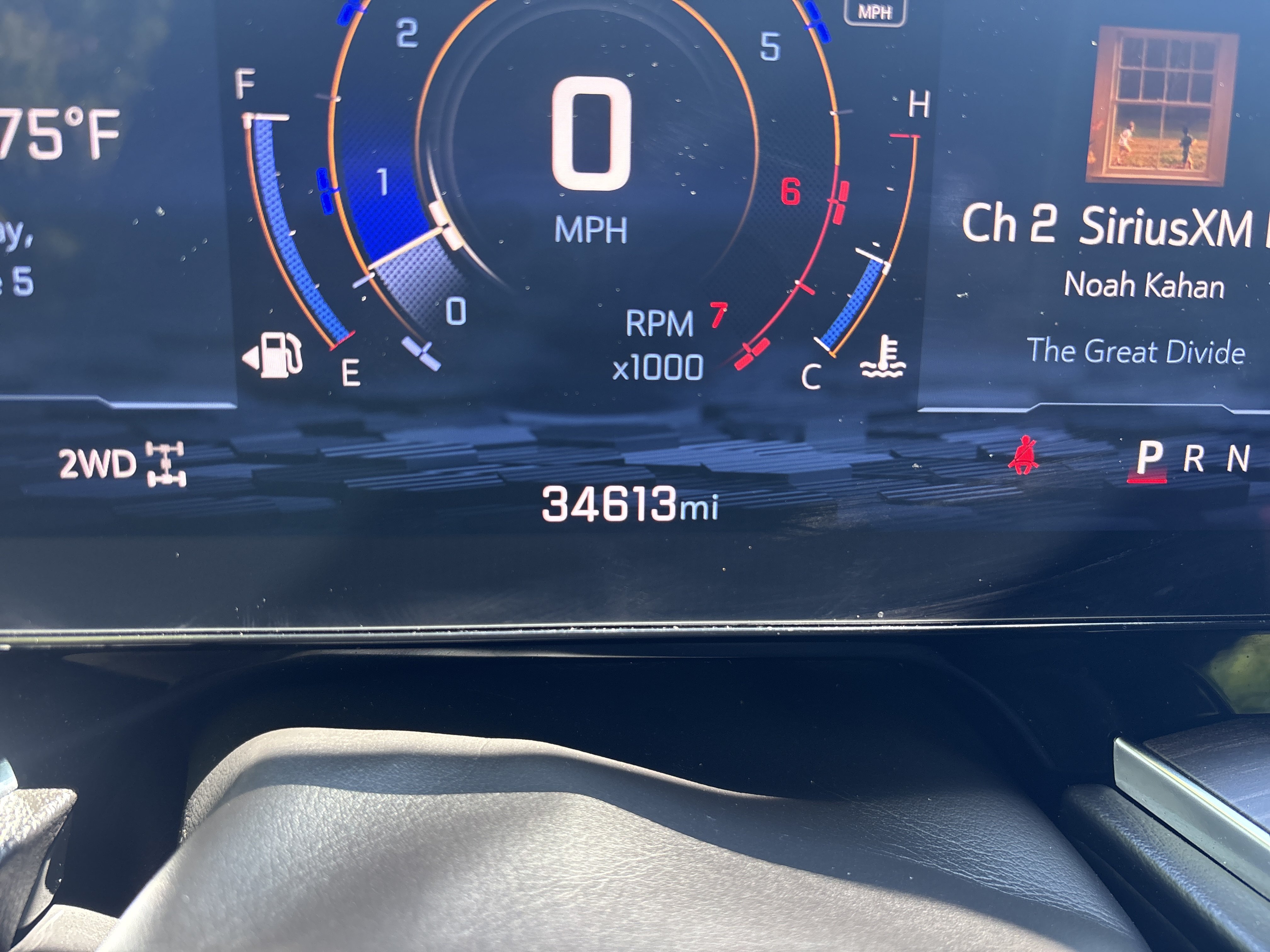 Used 2025 Chevrolet Tahoe Z71 AWD/4WD image 18