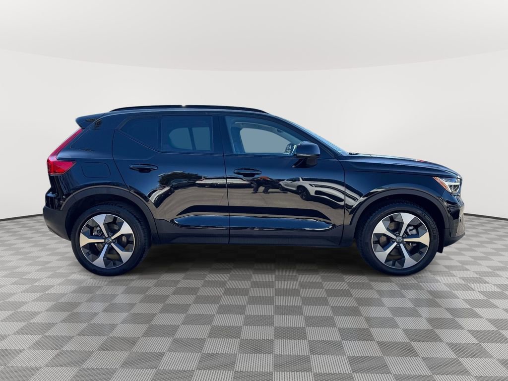 Certified 2026 Volvo XC40 B5 Plus w/ Protection Package Premier image 3