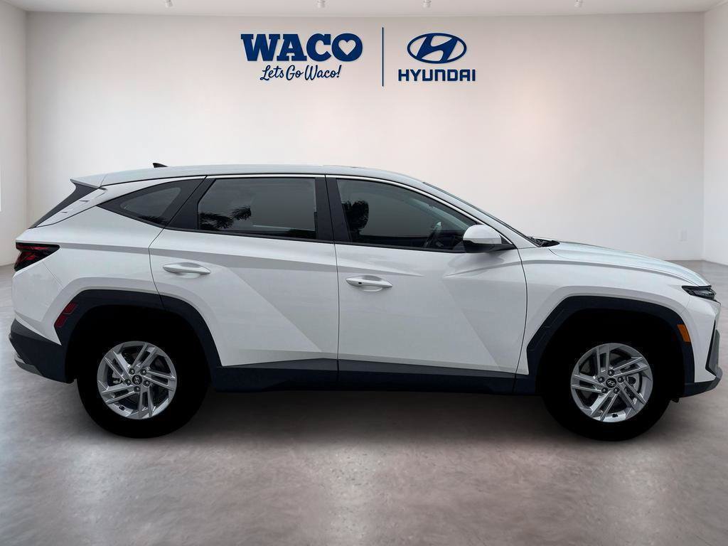 New 2026 Hyundai Tucson SE FWD image 9