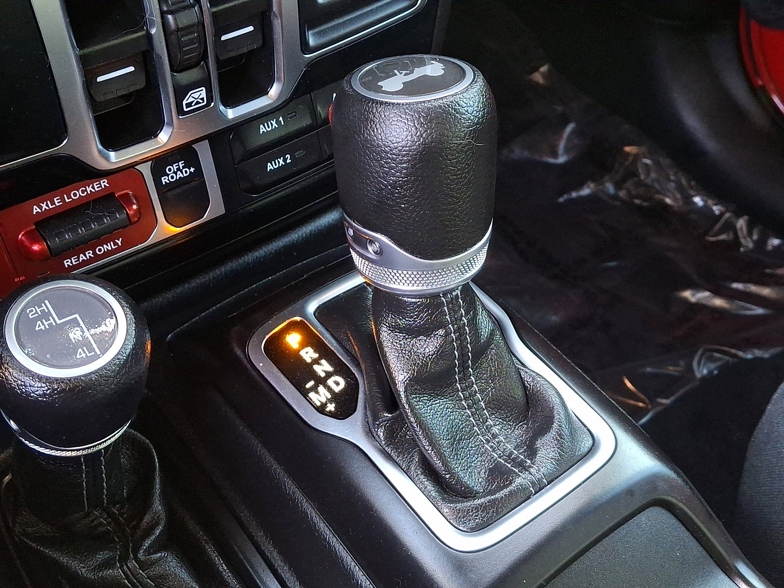 Used 2024 Jeep Wrangler Unlimited Sport image 16