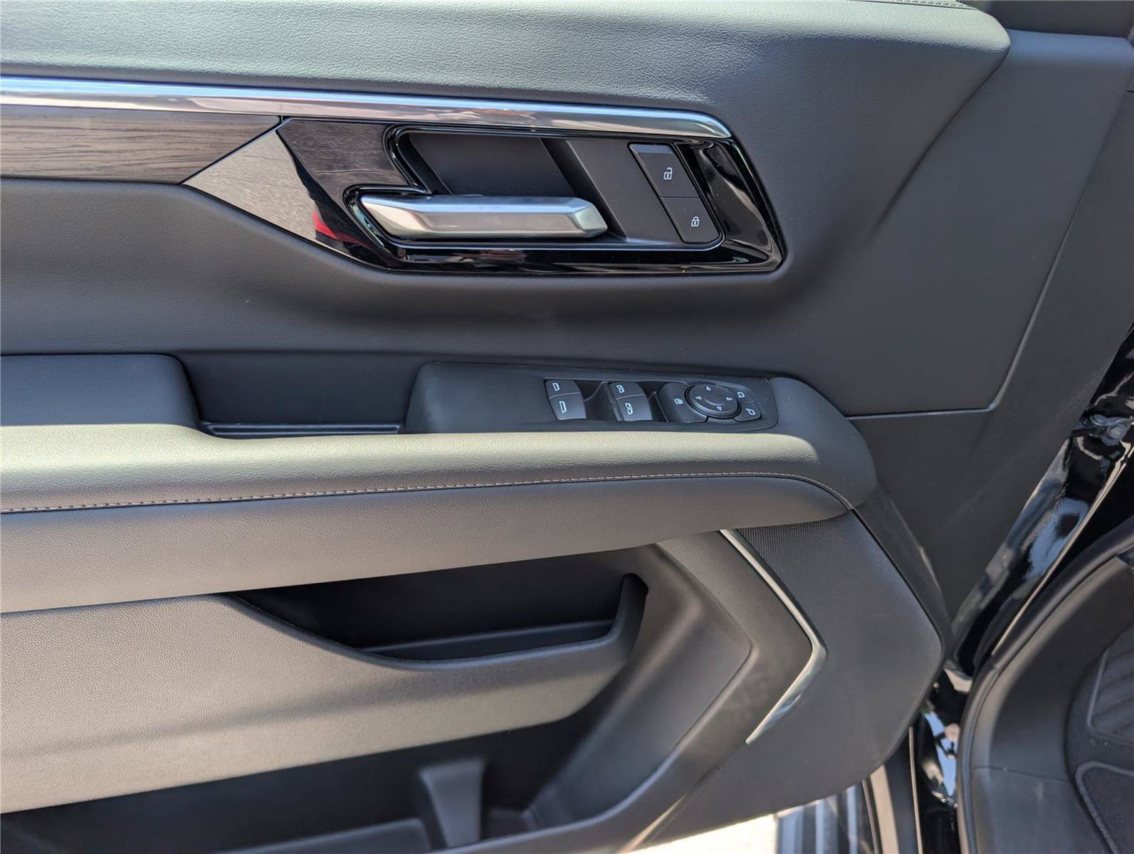 New 2026 Chevrolet Tahoe LS AWD/4WD image 16