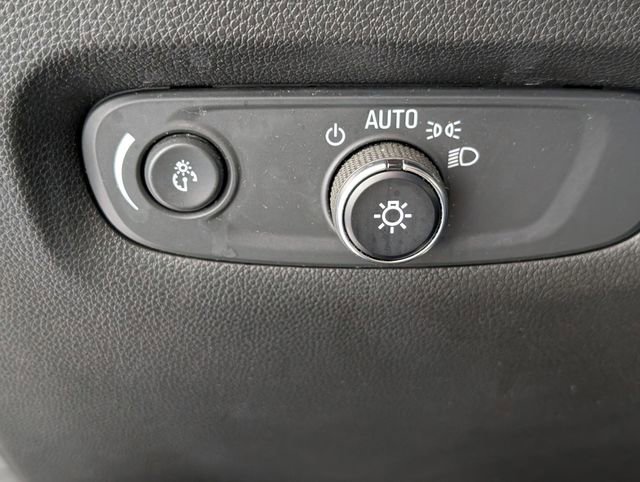 Certified 2022 Chevrolet Traverse LT image 15