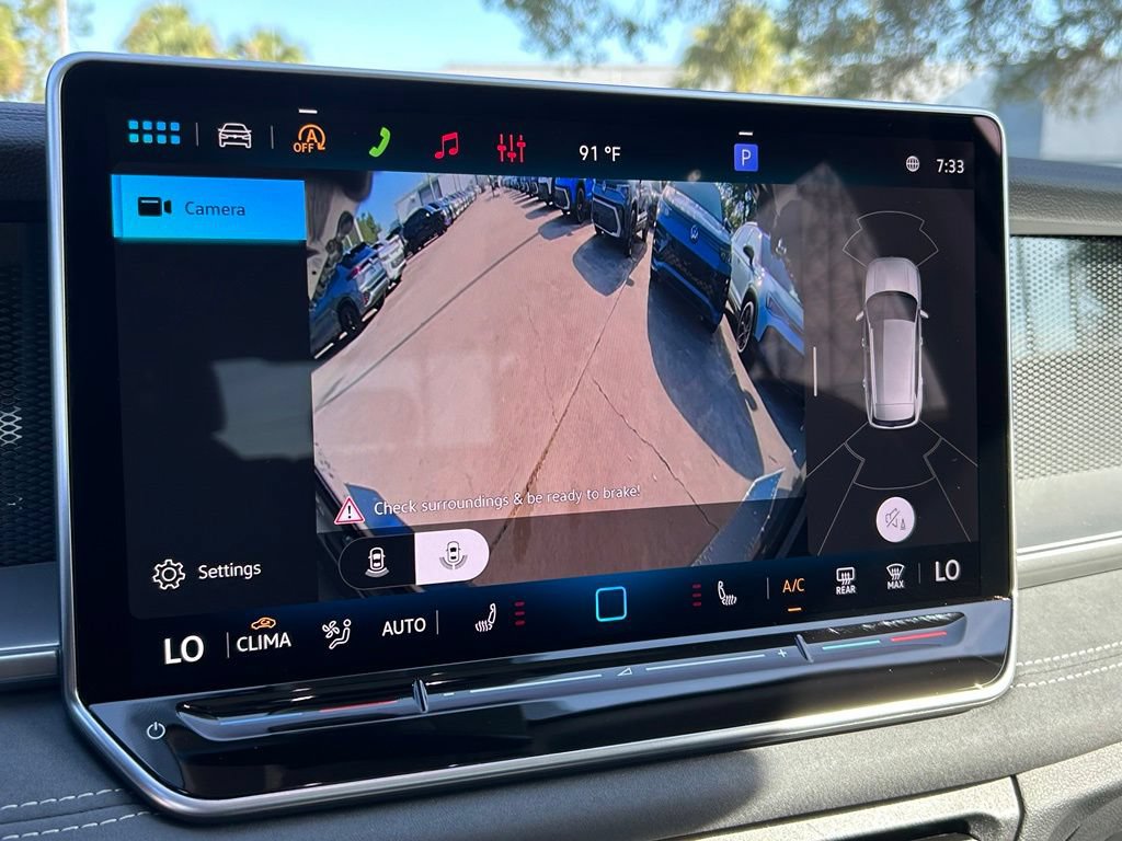 New 2026 Volkswagen Tiguan SE FWD image 28