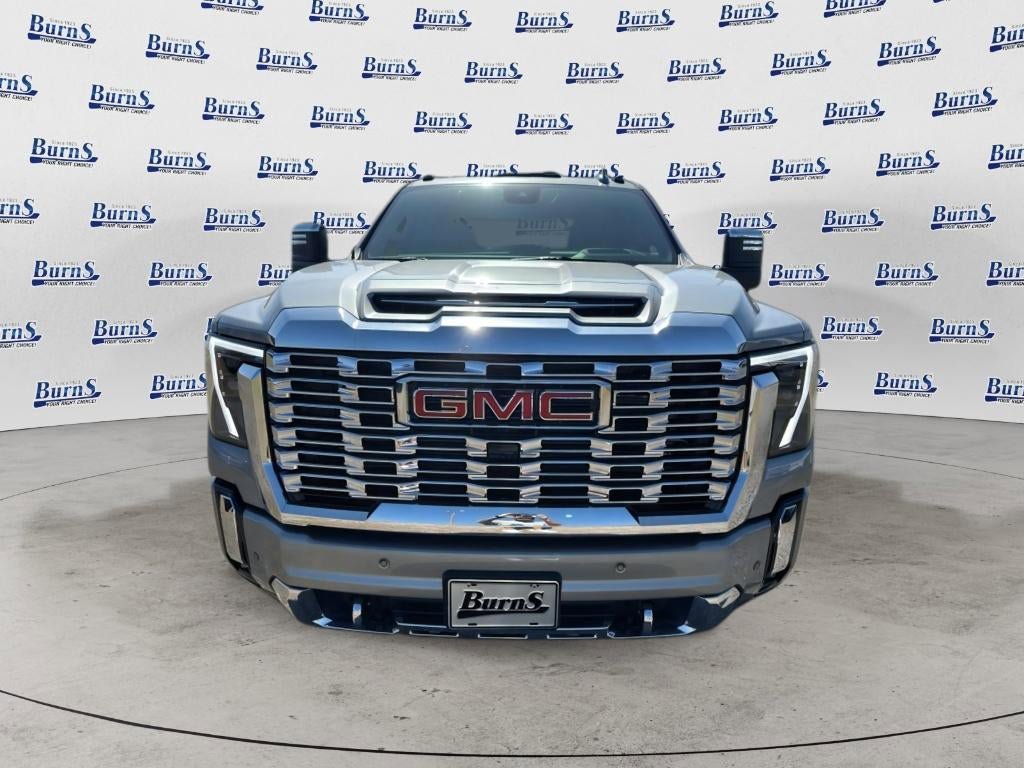 New 2026 GMC Sierra 2500 Denali w/ Denali Reserve Package AWD/4WD image 2