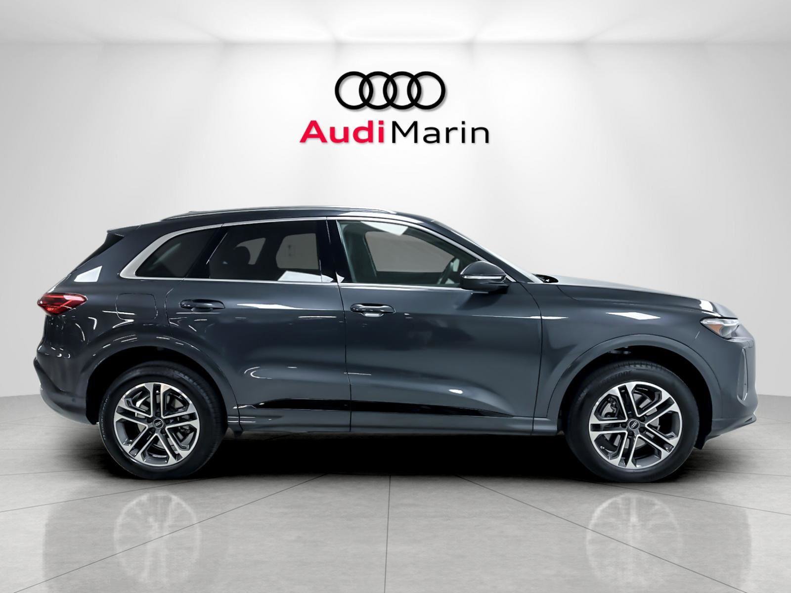 Used 2025 Audi Q5 Premium w/ Premium Plus AWD/4WD image 6