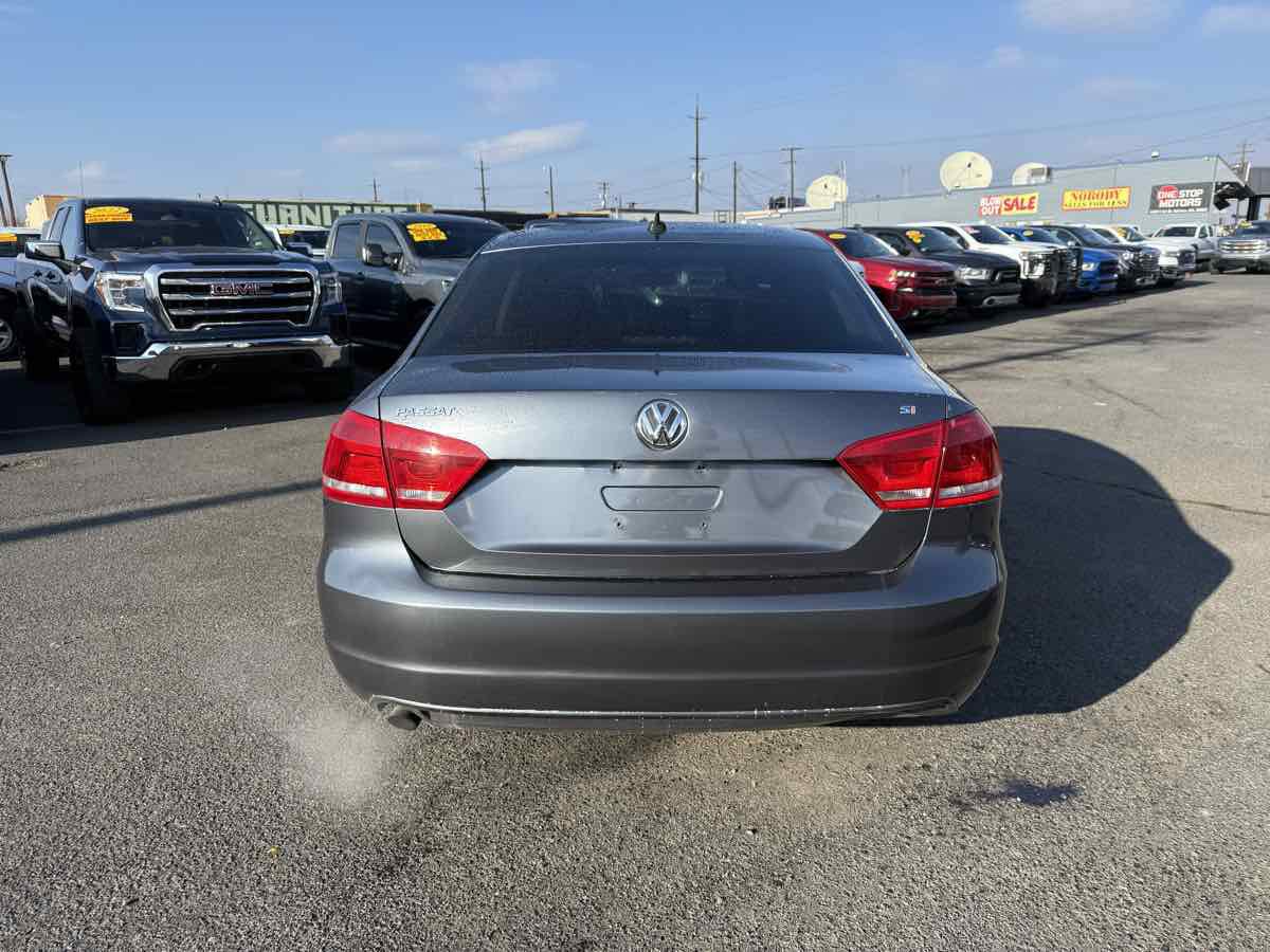 Used 2014 Volkswagen Passat 1.8T Wolfsburg Edition FWD image 4