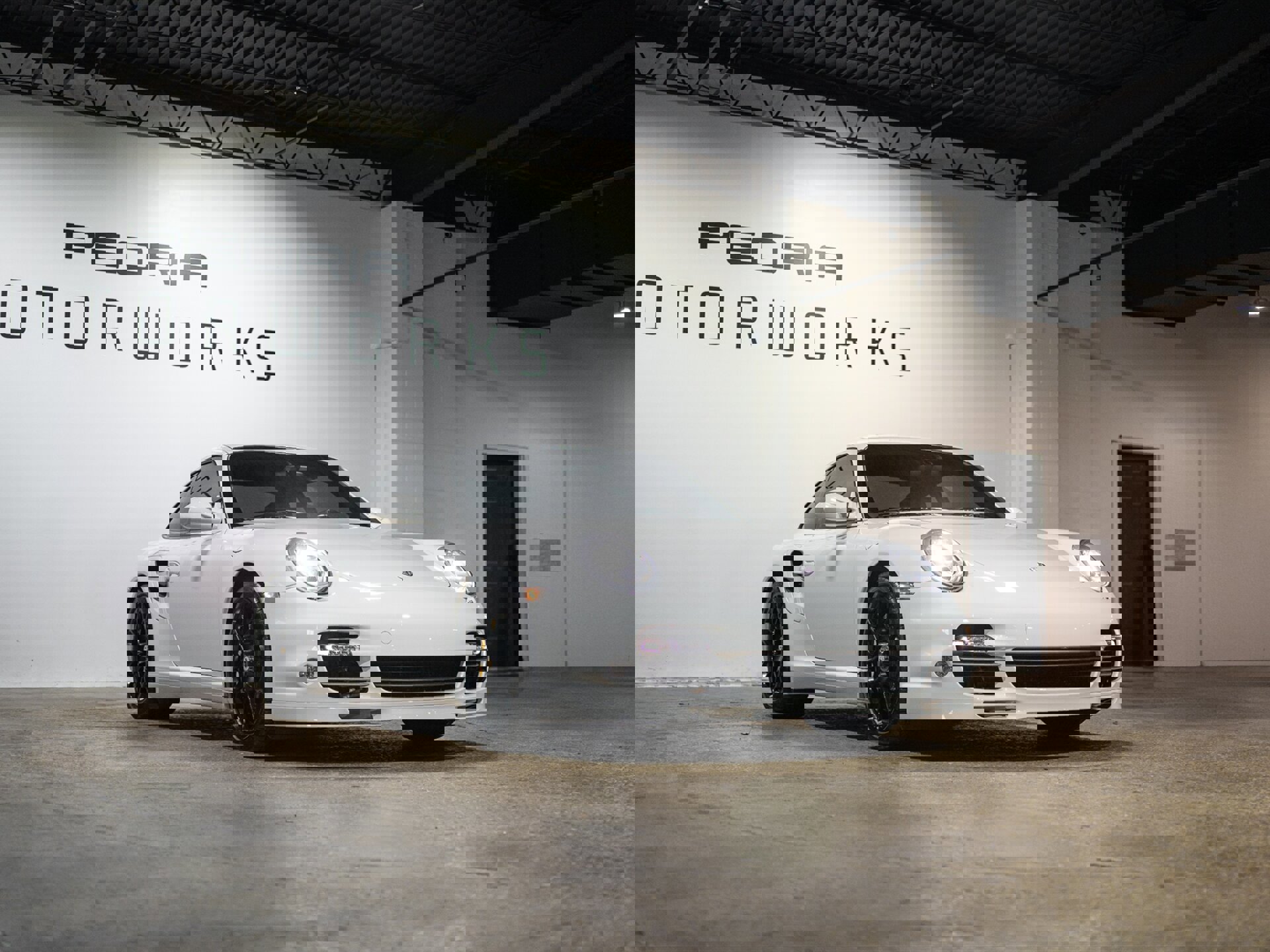 Used 2013 Porsche 911 Turbo S image 8