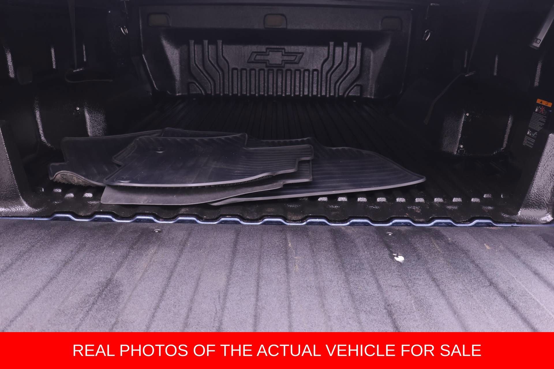 Used 2022 Chevrolet Silverado 1500 LT AWD/4WD image 13