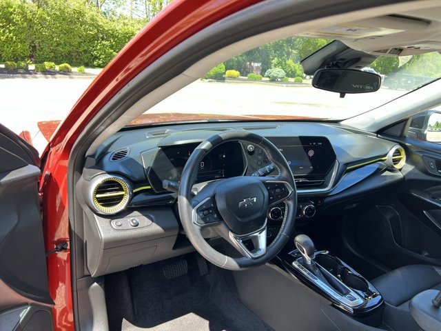Used 2024 Chevrolet Trax ACTIV w/ Driver Confidence Package FWD image 10