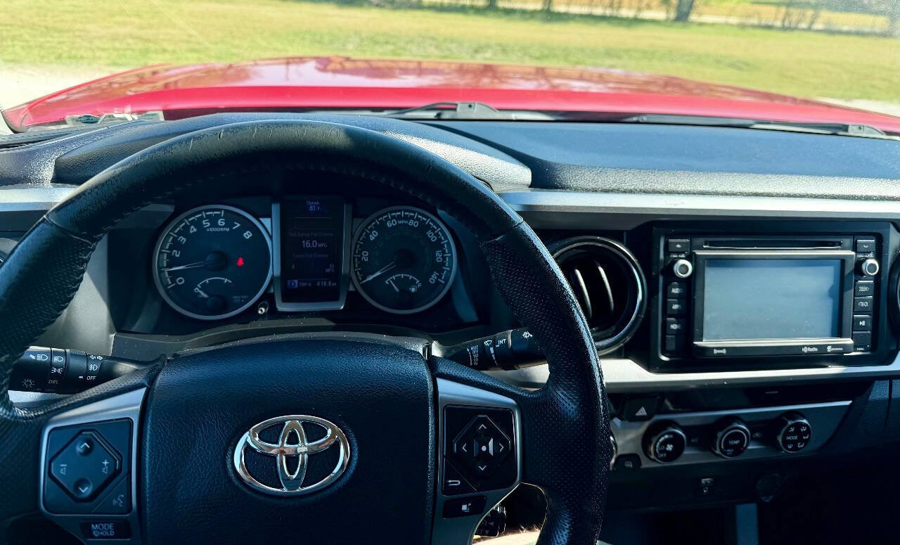 Used 2016 Toyota Tacoma SR5 w/ SR5 Appearance Package (SN) image 18
