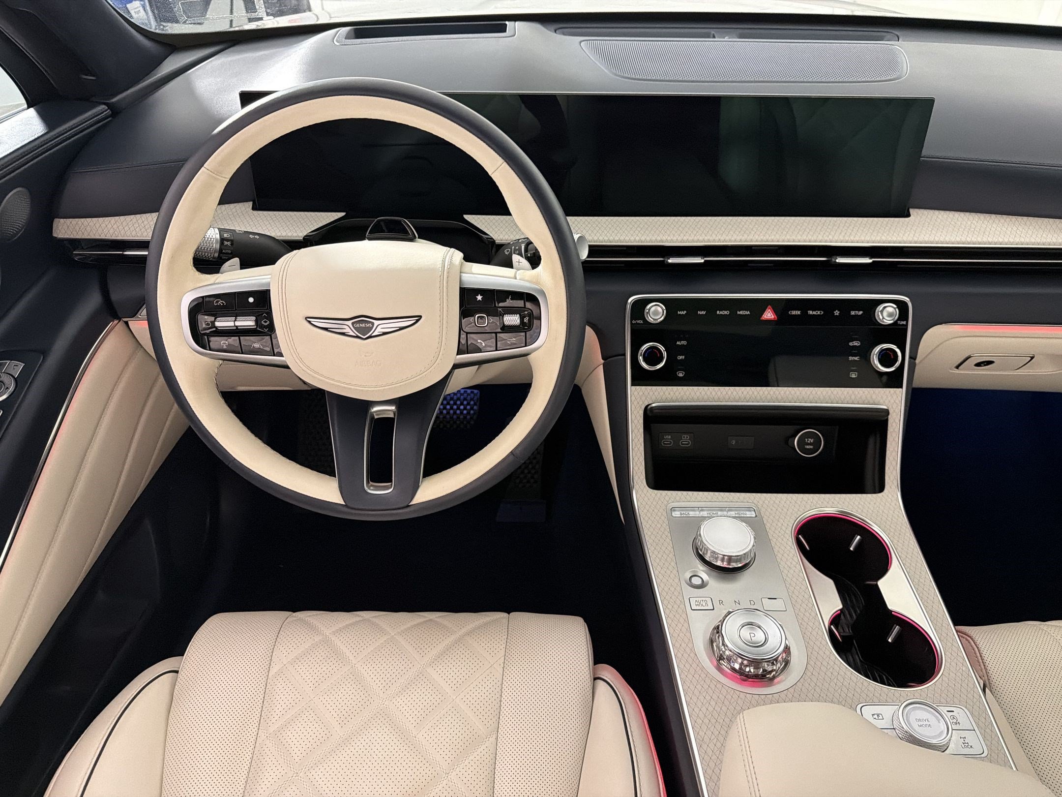 Used 2025 Genesis GV80 3.5T Prestige AWD/4WD image 29