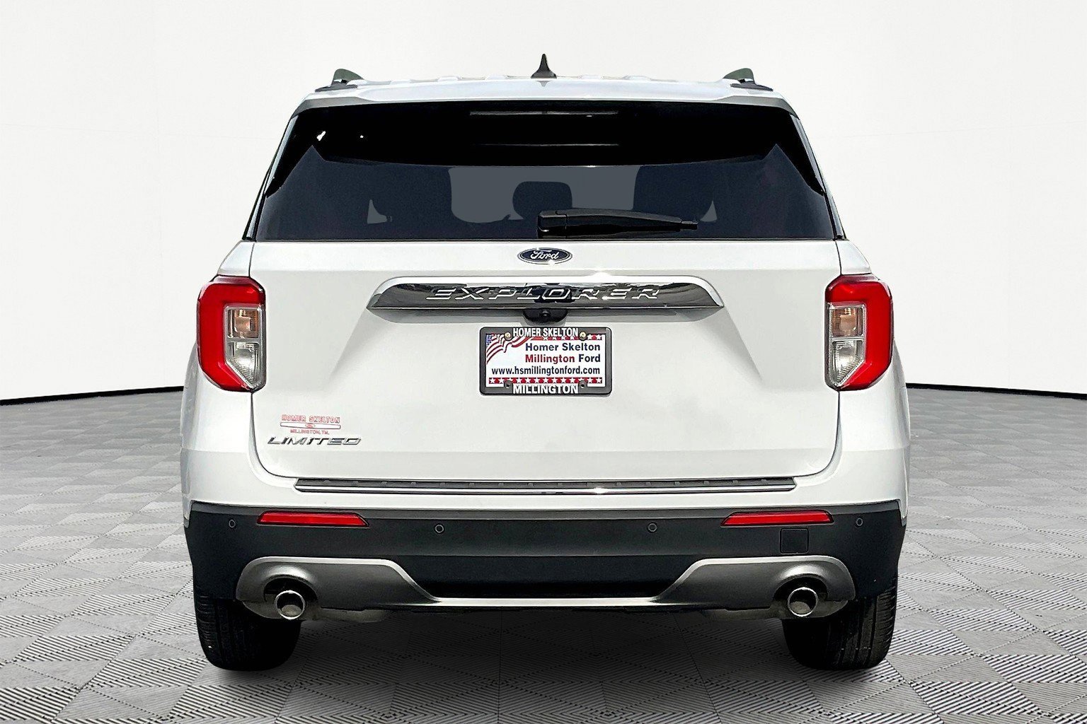 Used 2023 Ford Explorer Limited image 4