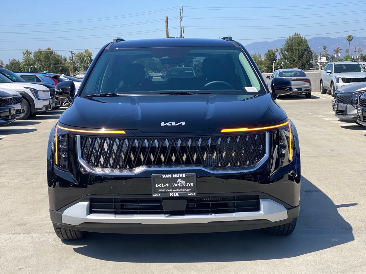 New 2026 Kia Carnival EX FWD image 9