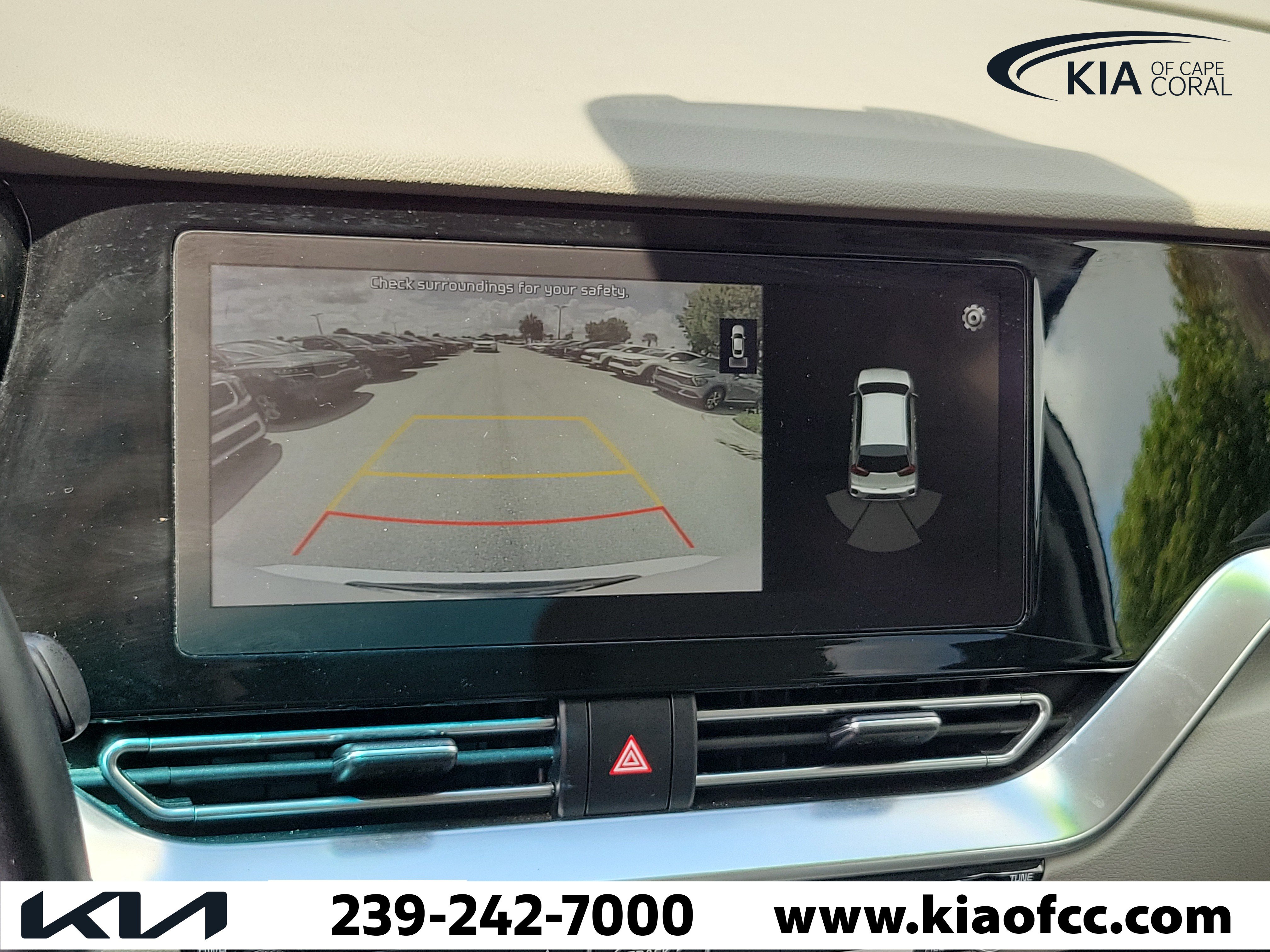 Used 2021 Kia Niro EX Premium FWD image 26