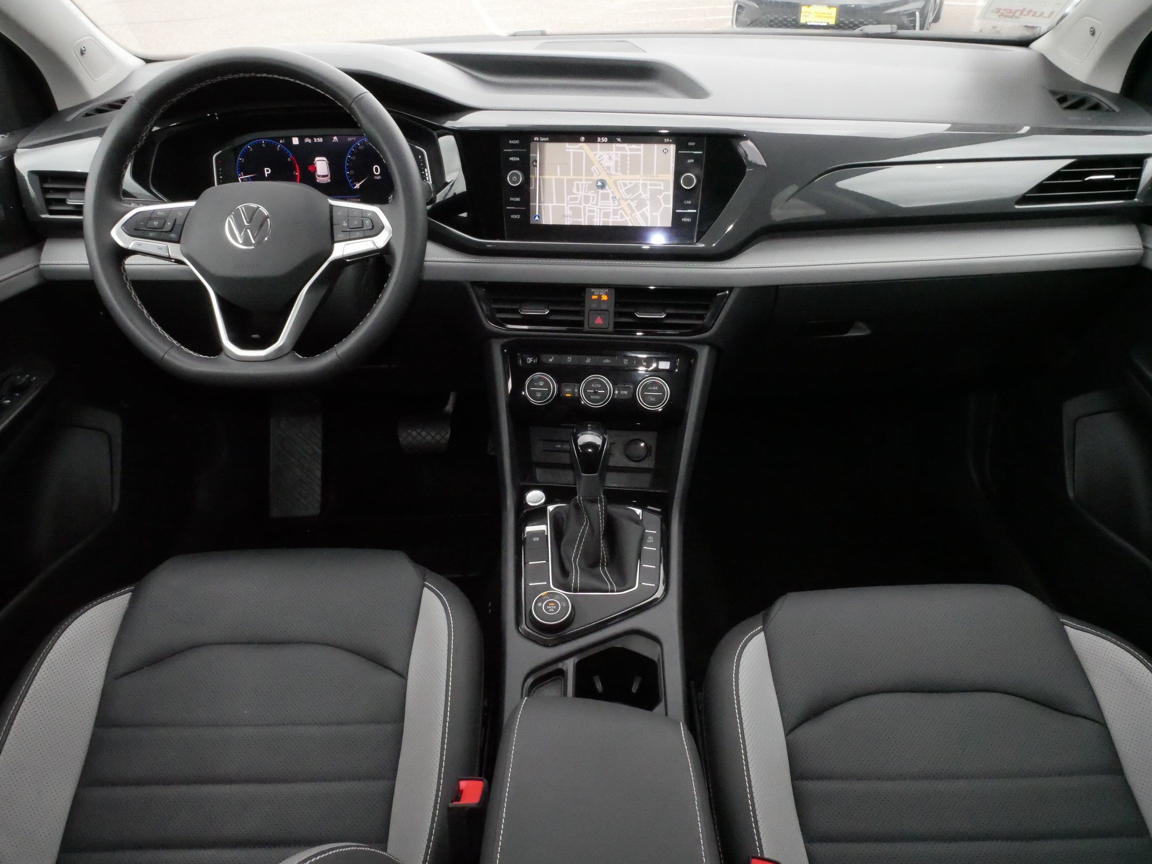 Certified 2024 Volkswagen Taos SEL AWD/4WD image 10