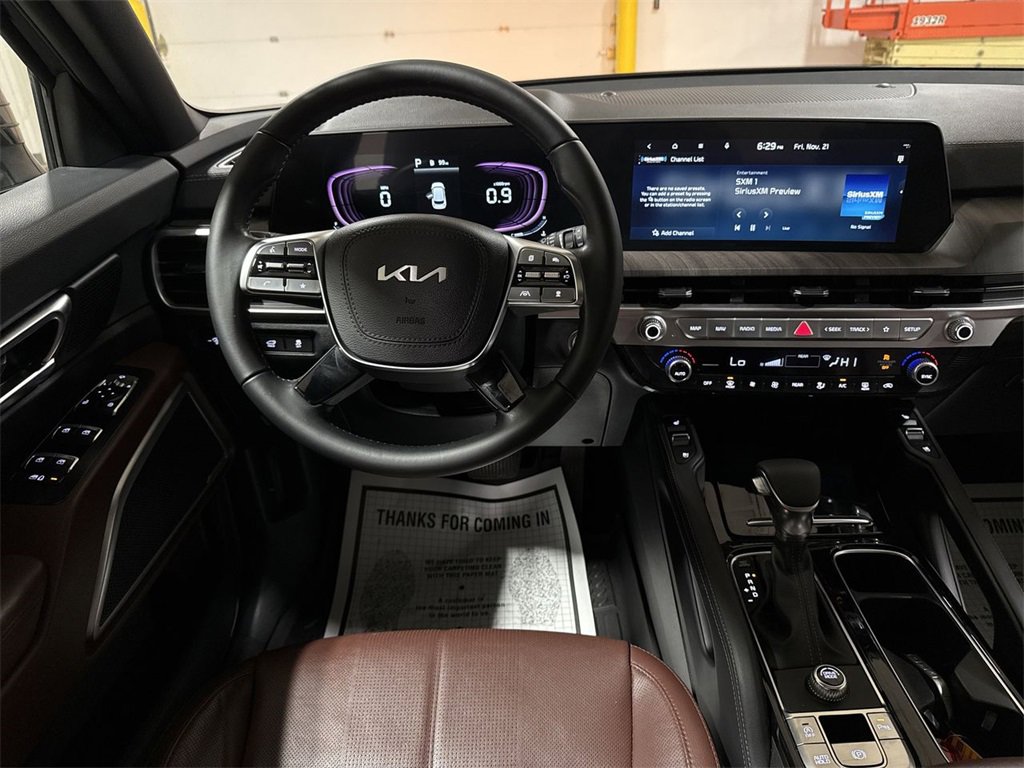 Used 2024 Kia Telluride EX w/ EX Captain's Chair Package image 21