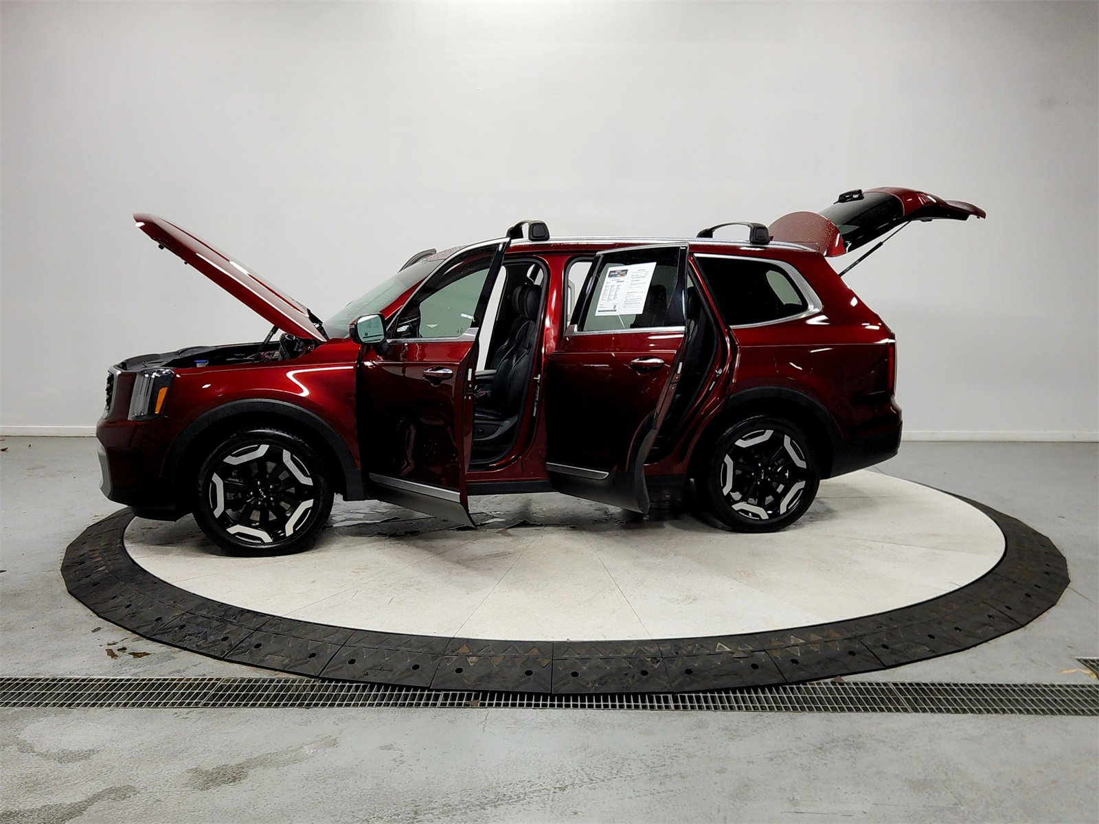 Used 2024 Kia Telluride S w/ S Sunroof Package image 12