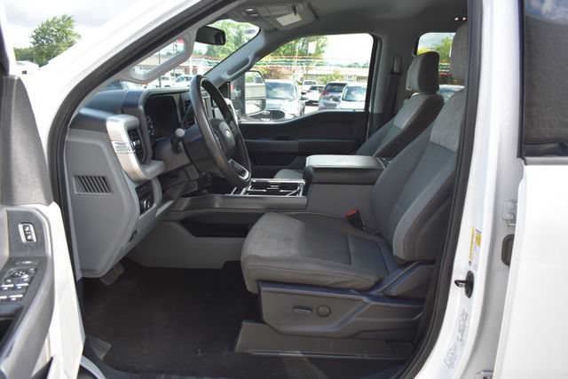 Used 2023 Ford F450 XLT w/ Camper Package AWD/4WD image 16