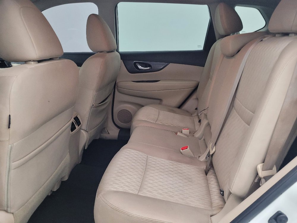 Used 2018 Nissan Rogue SV image 18