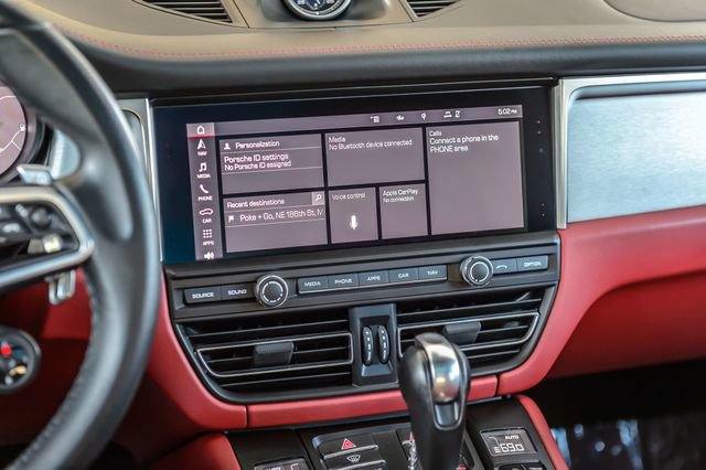 Used 2020 Porsche Macan Turbo image 29