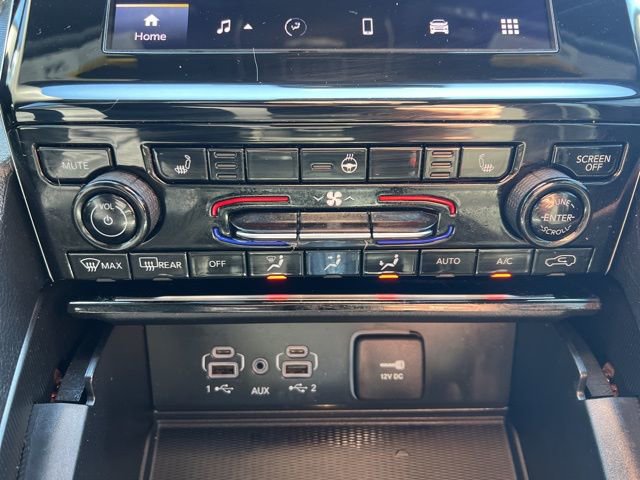 Used 2025 Jeep Grand Cherokee Altitude image 14