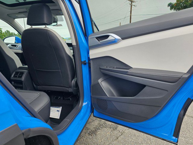 New 2026 Volkswagen Taos SE AWD/4WD image 15