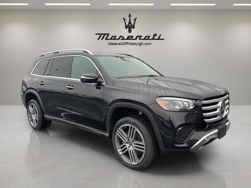 Used 2025 Mercedes-Benz GLS 450 4MATIC image 3