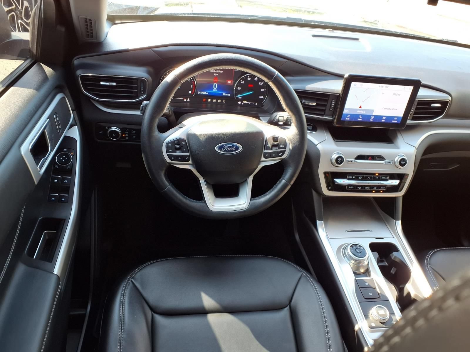 Used 2023 Ford Explorer XLT w/ Equipment Group 202A AWD/4WD image 7