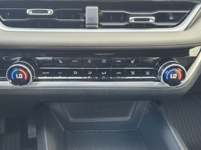 Used 2026 Chevrolet Equinox LT w/ Convenience Package II FWD image 21