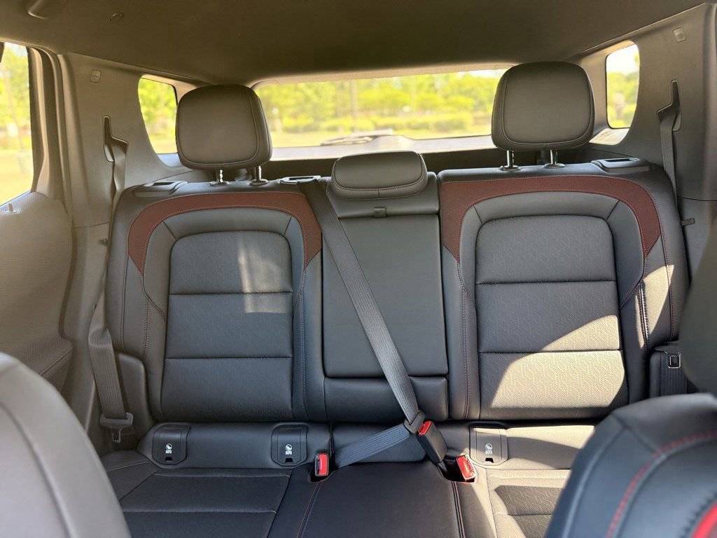 New 2026 Chevrolet Equinox RS FWD image 15