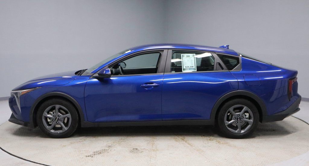 Used 2025 Kia K4 LXS image 6