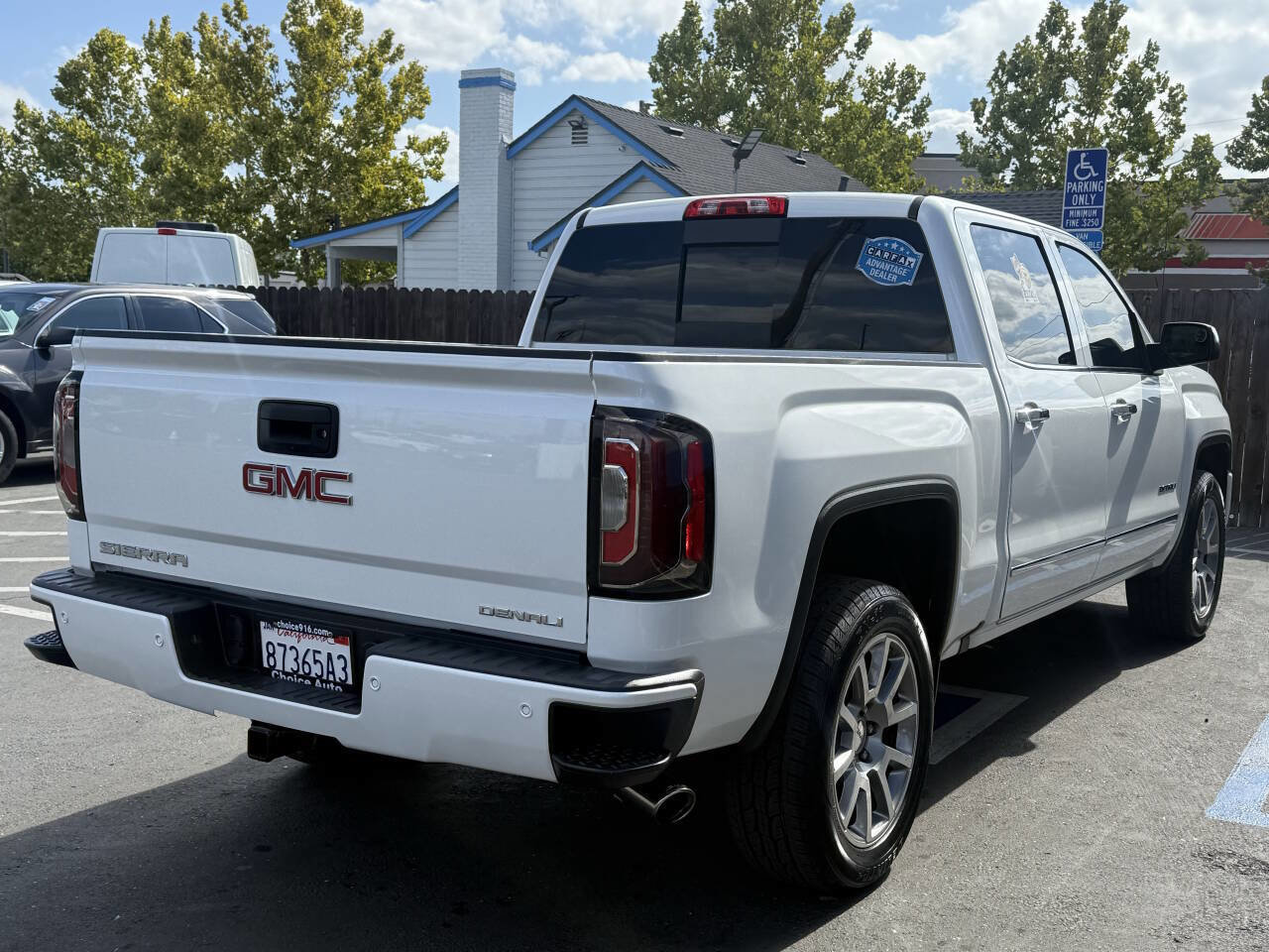 Used 2018 GMC Sierra 1500 Denali image 6