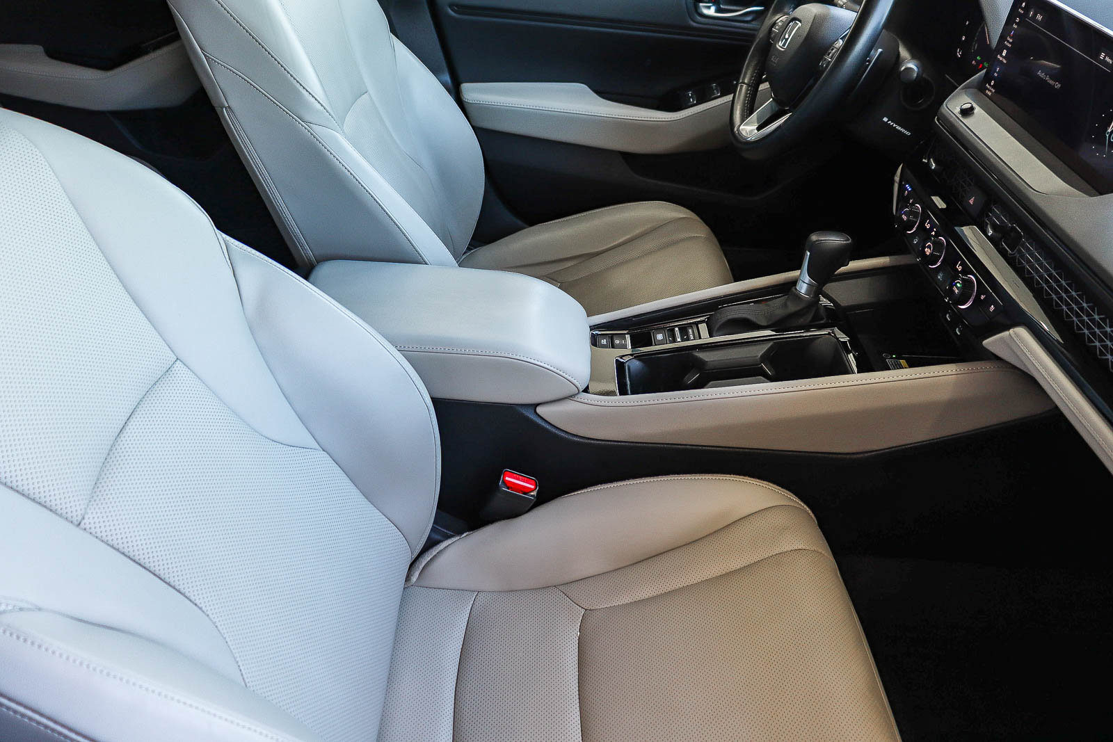 Certified 2024 Honda Accord Touring image 19