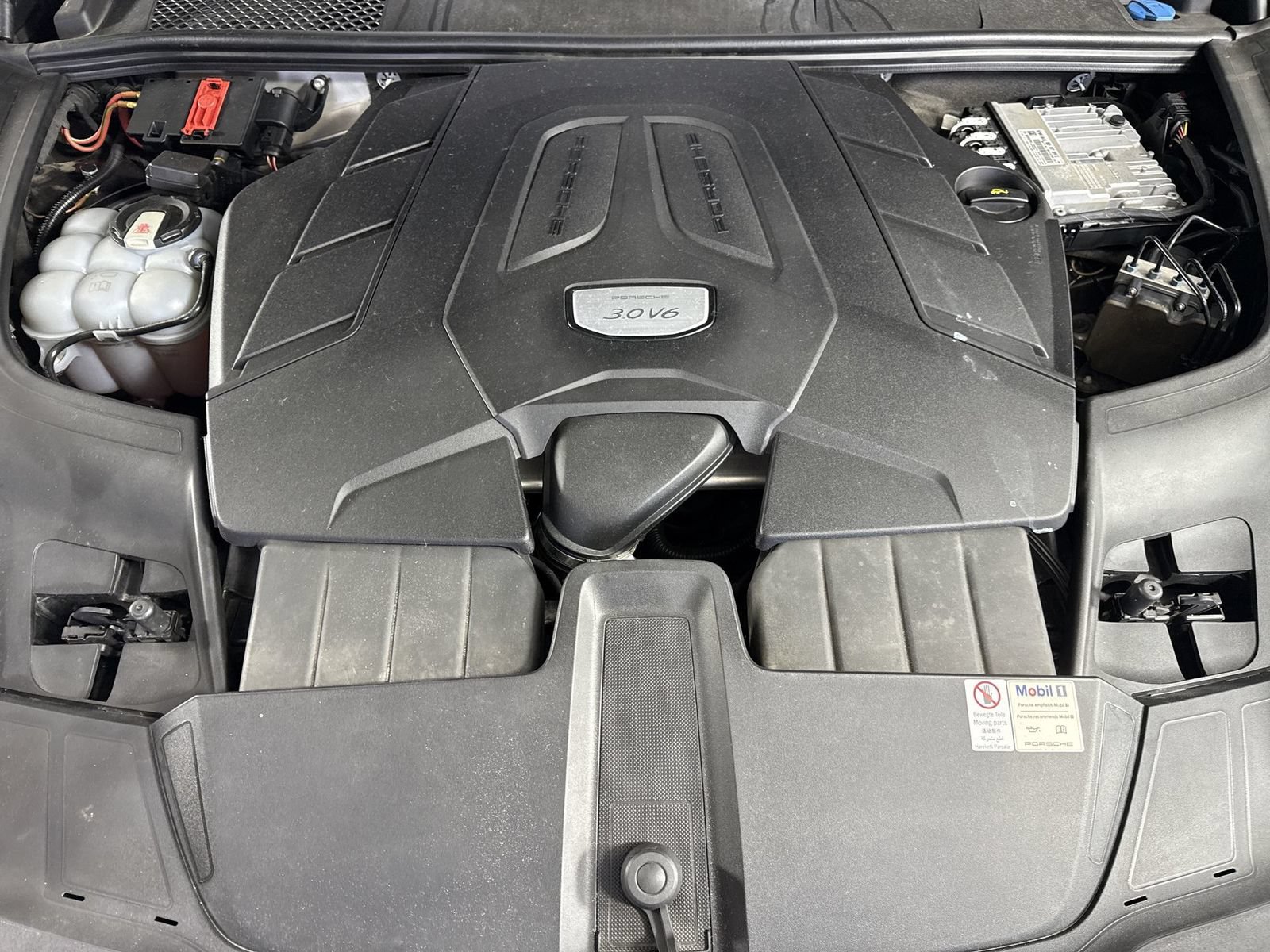 Used 2019 Porsche Cayenne AWD/4WD image 27