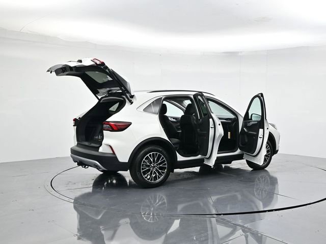 New 2026 Ford Escape SE w/ PHEV Premium Package FWD image 48