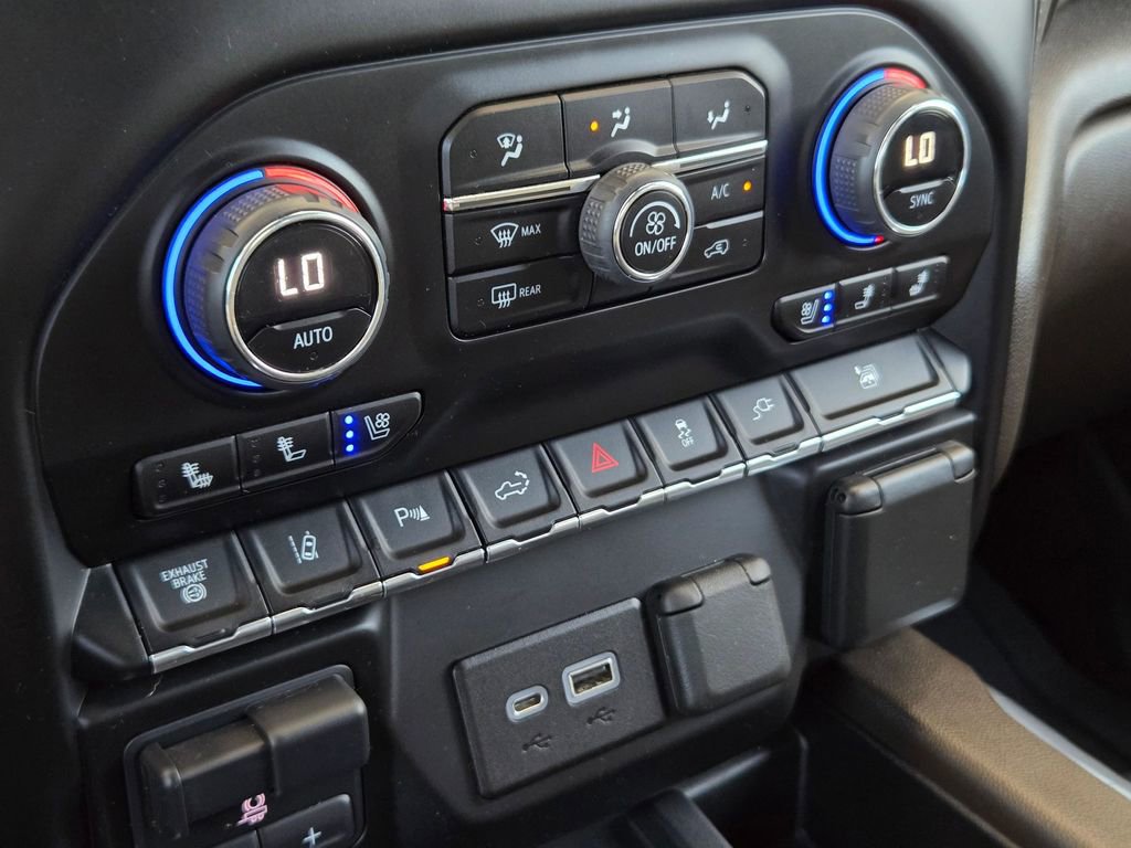 Used 2023 Chevrolet Silverado 2500 LTZ w/ LTZ Premium Package AWD/4WD image 18