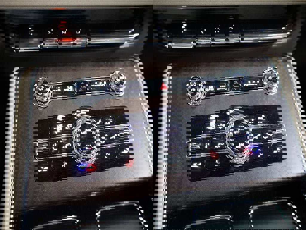 Used 2020 Lincoln Aviator Reserve image 27