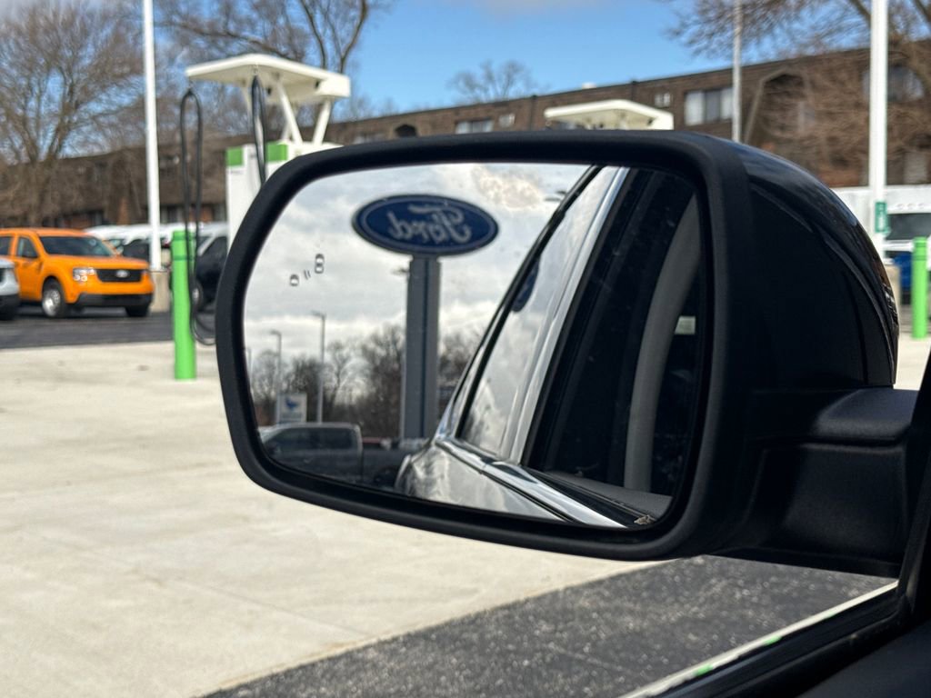 Used 2024 Ford Edge SEL w/ Convenience Package image 38