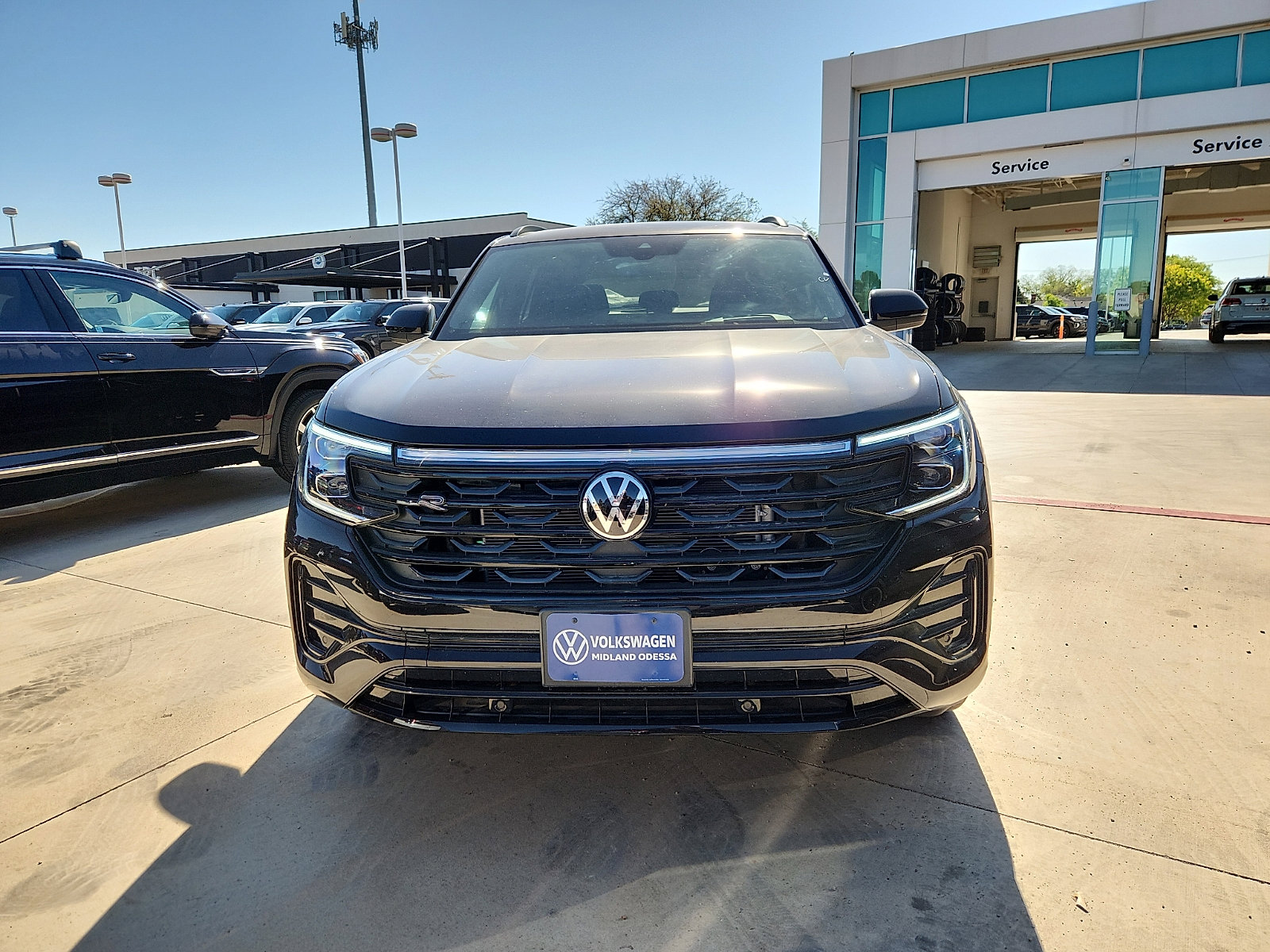 New 2026 Volkswagen Atlas Cross Sport SEL R-Line AWD/4WD image 2