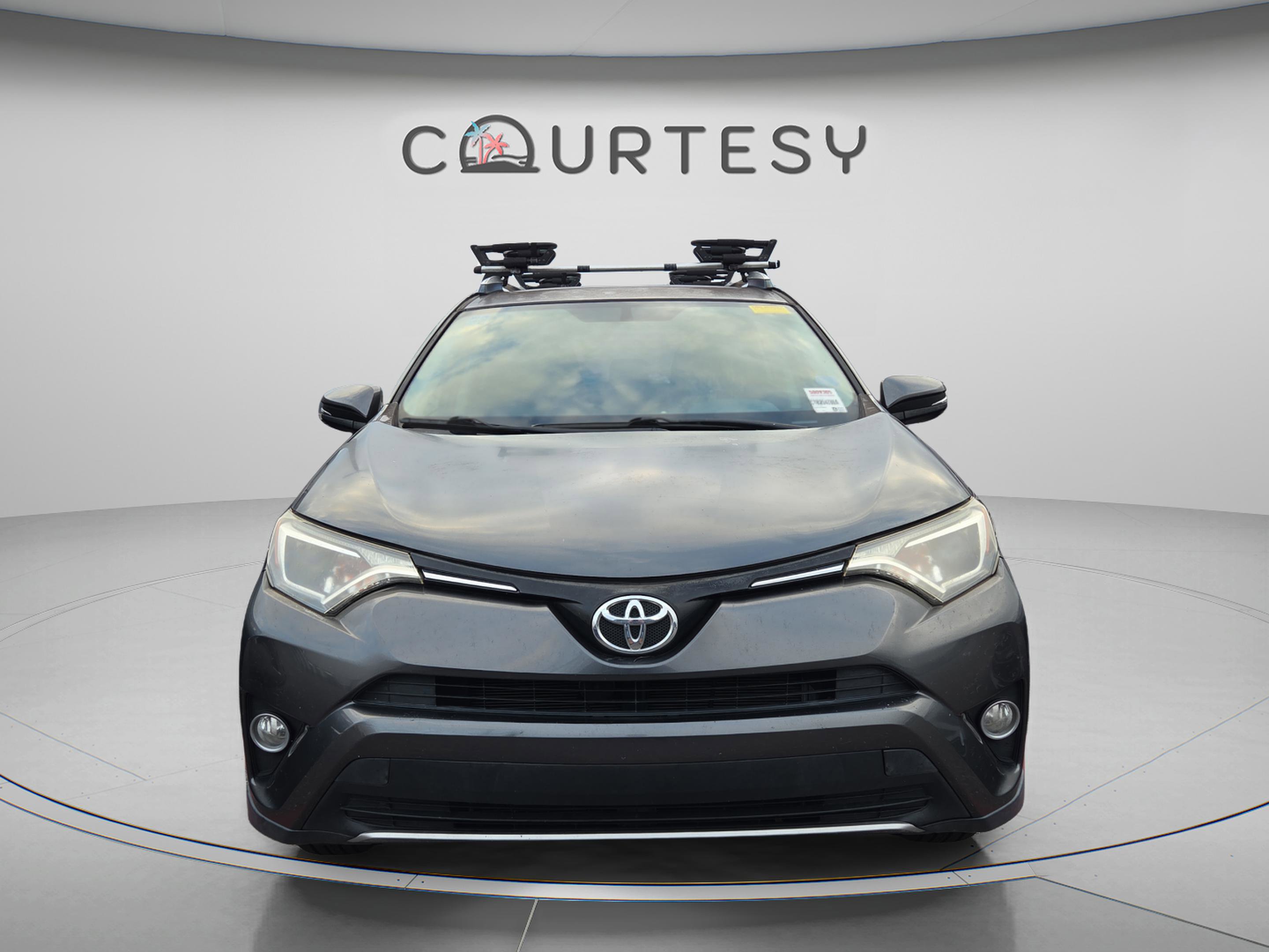Used 2016 Toyota RAV4 XLE image 4
