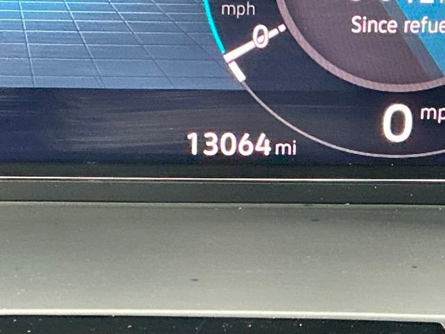 Certified 2025 Volkswagen Atlas Cross Sport SE image 31