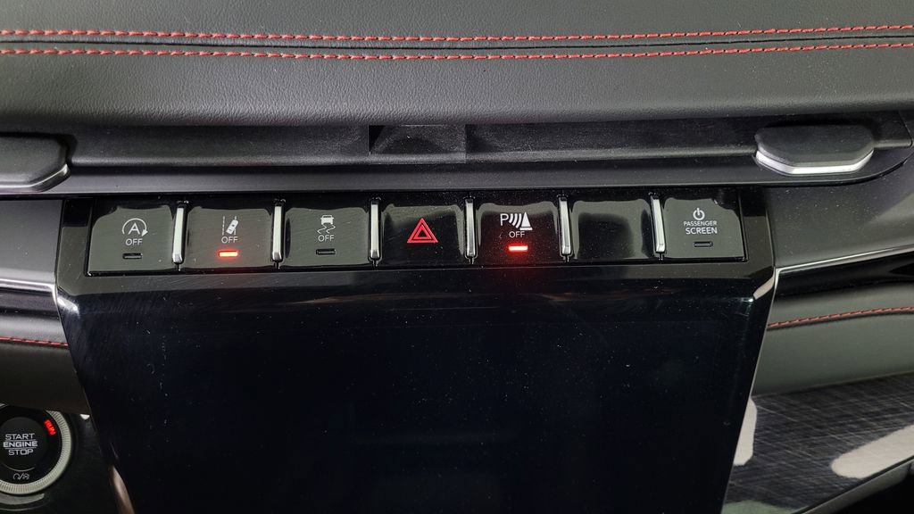 Used 2022 Jeep Grand Cherokee Trailhawk w/ Luxury Tech Group III image 26