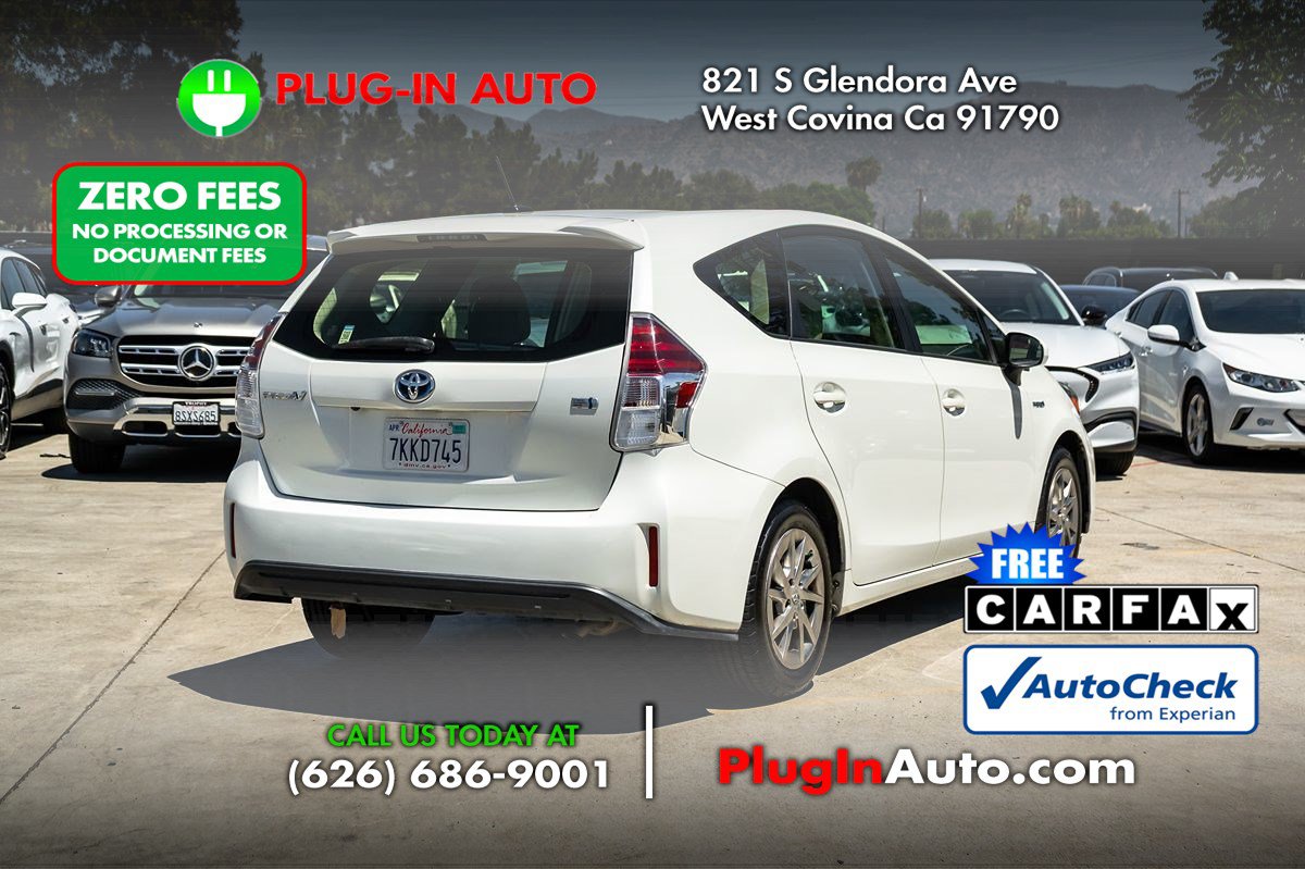 Used 2015 Toyota Prius V Four FWD image 4