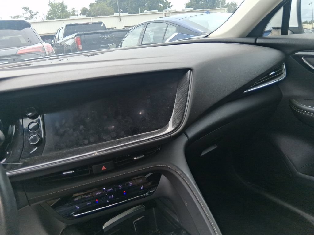 Used 2022 Buick Envision Preferred FWD image 12