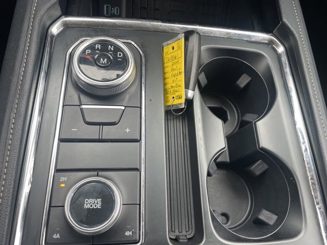 Used 2024 Ford Expedition XLT image 34