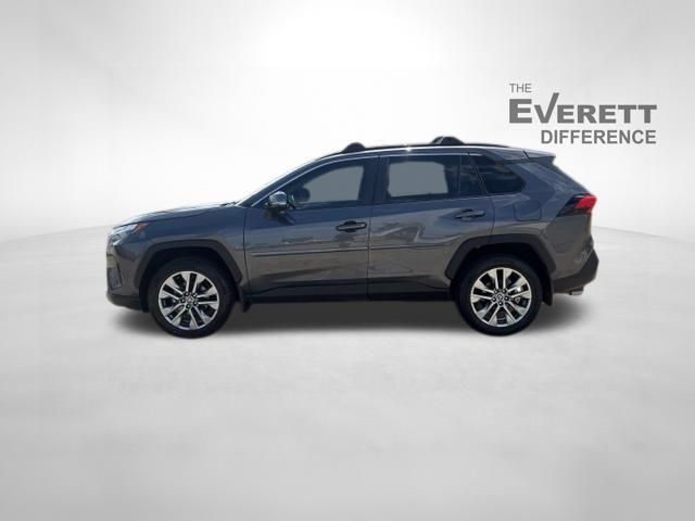 Used 2023 Toyota RAV4 XLE Premium FWD image 4