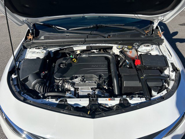 Used 2023 Chevrolet Malibu LT image 9