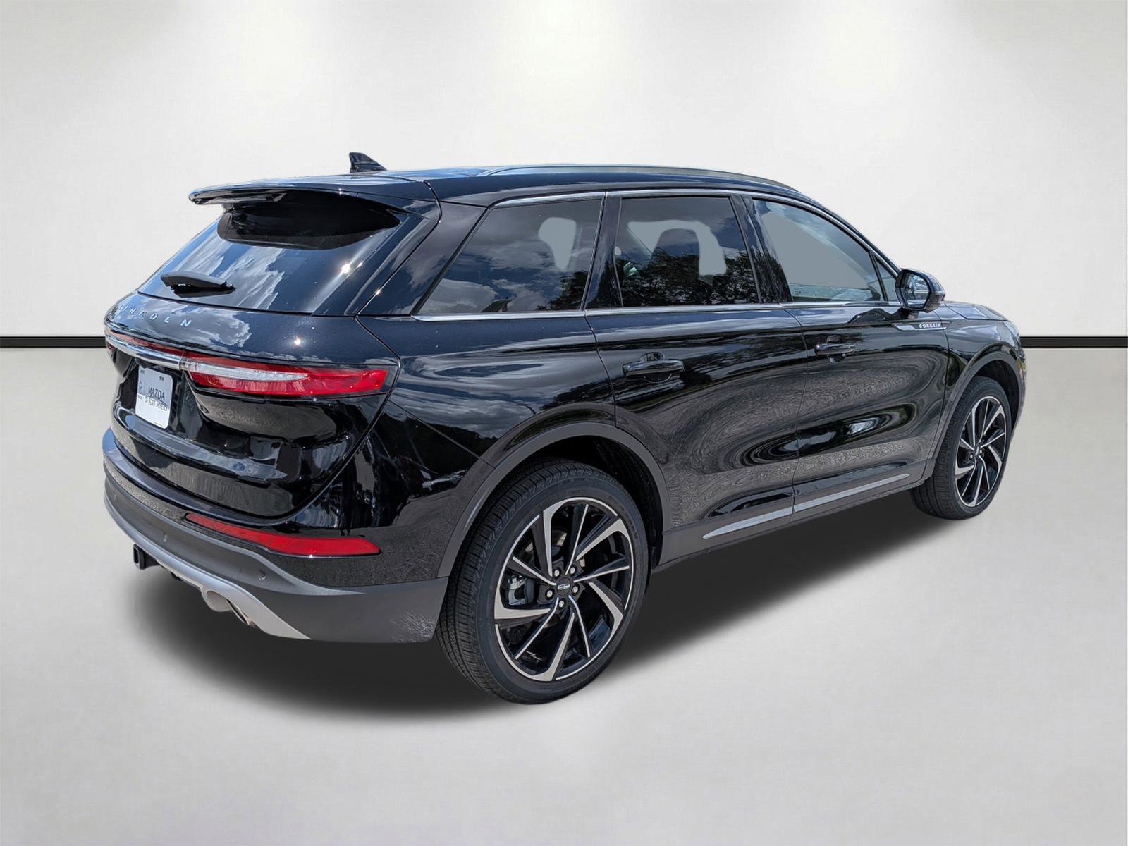 Used 2023 Lincoln Corsair Reserve w/ Equipment Group 201A image 4